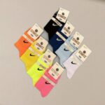 جوراب ورزشی