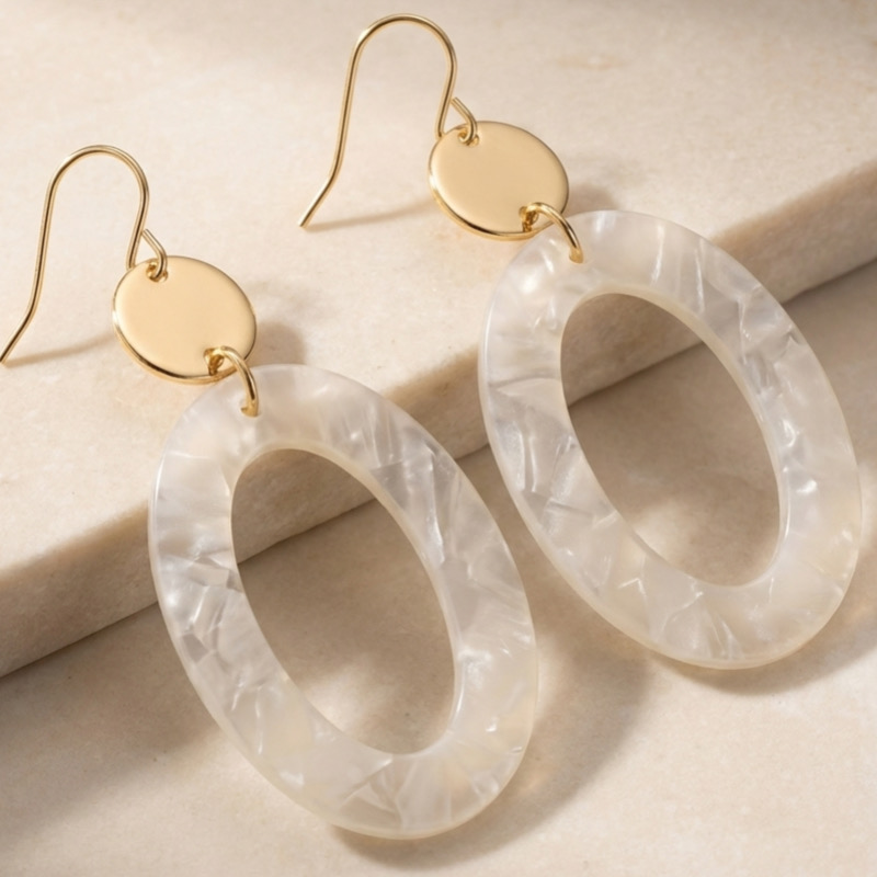 گوشواره زنانه رزین صدفی