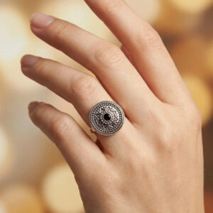 انگشتر نقره‌ ای طرح ورشو