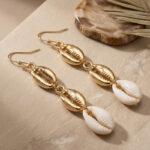 گوشواره آویز زنانه طرح صدف