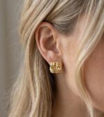 گوشواره میخی زنانه مدل گره ای