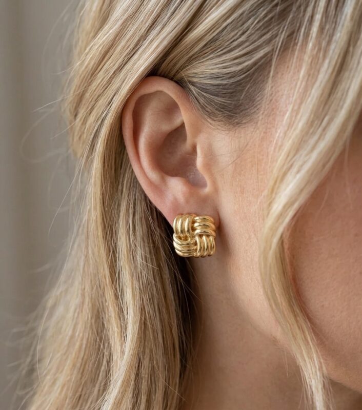 گوشواره میخی زنانه مدل گره ای